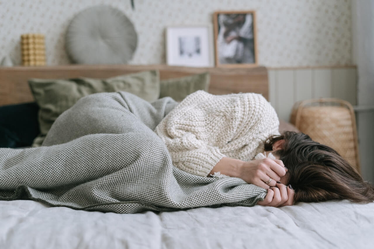 Melatonina (hormonul somnului): Rol și beneficii pentru organism